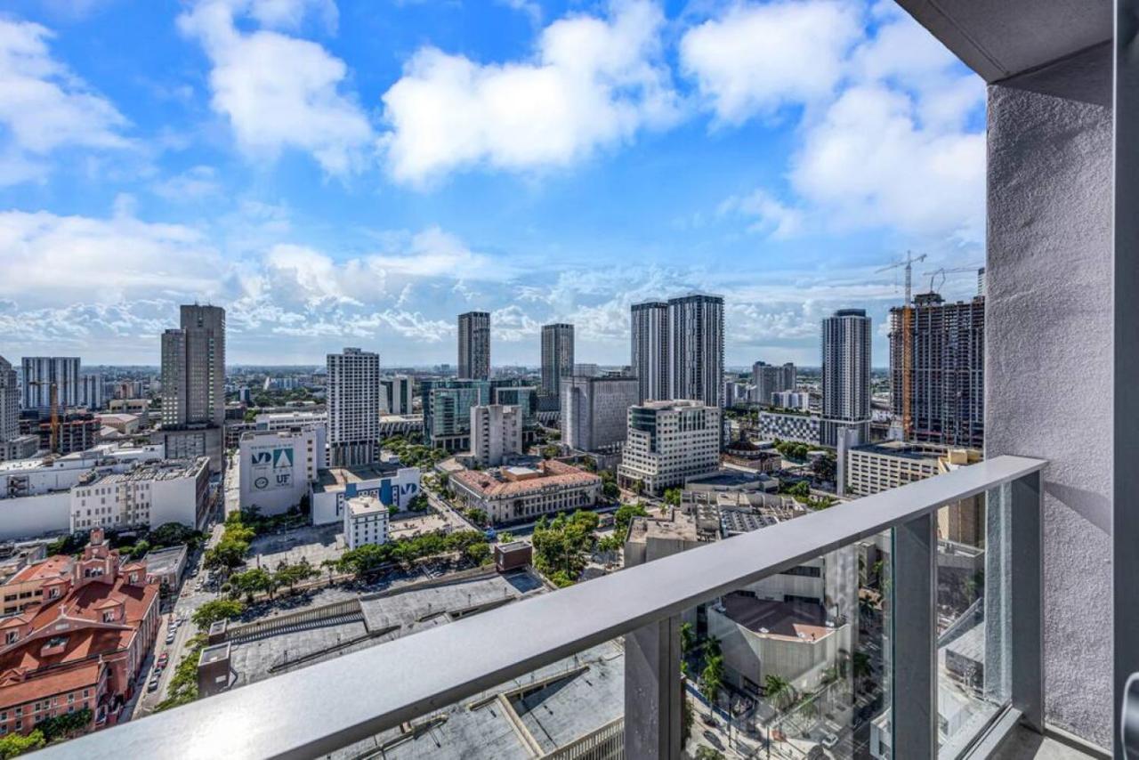 Modern 1 Bed Condo Across From Bayside In Downtown Miami Exterior foto